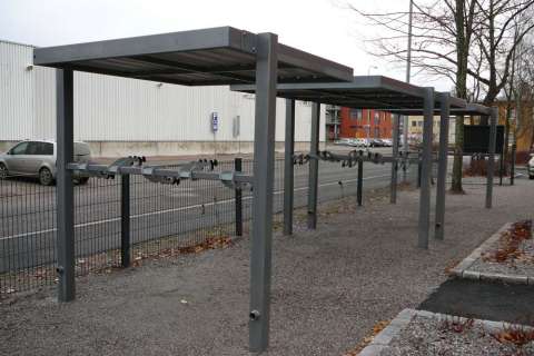 FalcoSpan katoksia Syystien palvelutaloon Helsingissä