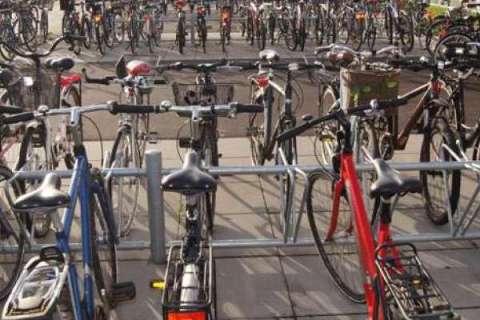 Ny cykelparkering hos Rybners Gymnasium i Esbjerg