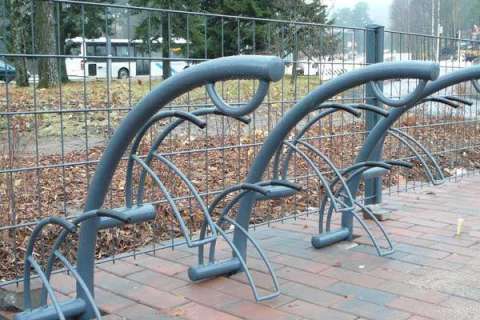 Falco Ion pyörätelineet, Kuopion Matkakeskus