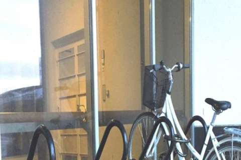 Falco A-11 pyörätelineet, Kolmiosairaala Helsinki