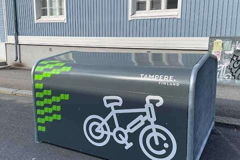 Polkupyörien asukaspysäköinti kaupungin tontille