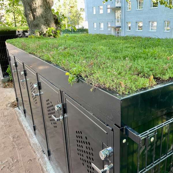 Falco Lok-Q pyöräkaapit asennettiin Helsinkiin Lauttasaaren kartanon piha-alueelle