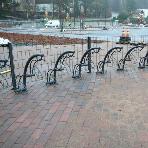 Falco Ion pyörätelineet, Kuopion Matkakeskus