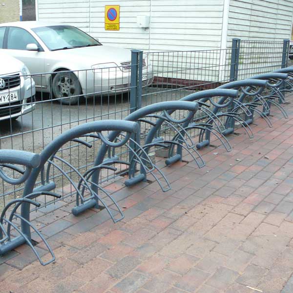 Falco Ion pyörätelineet, Kuopion Matkakeskus