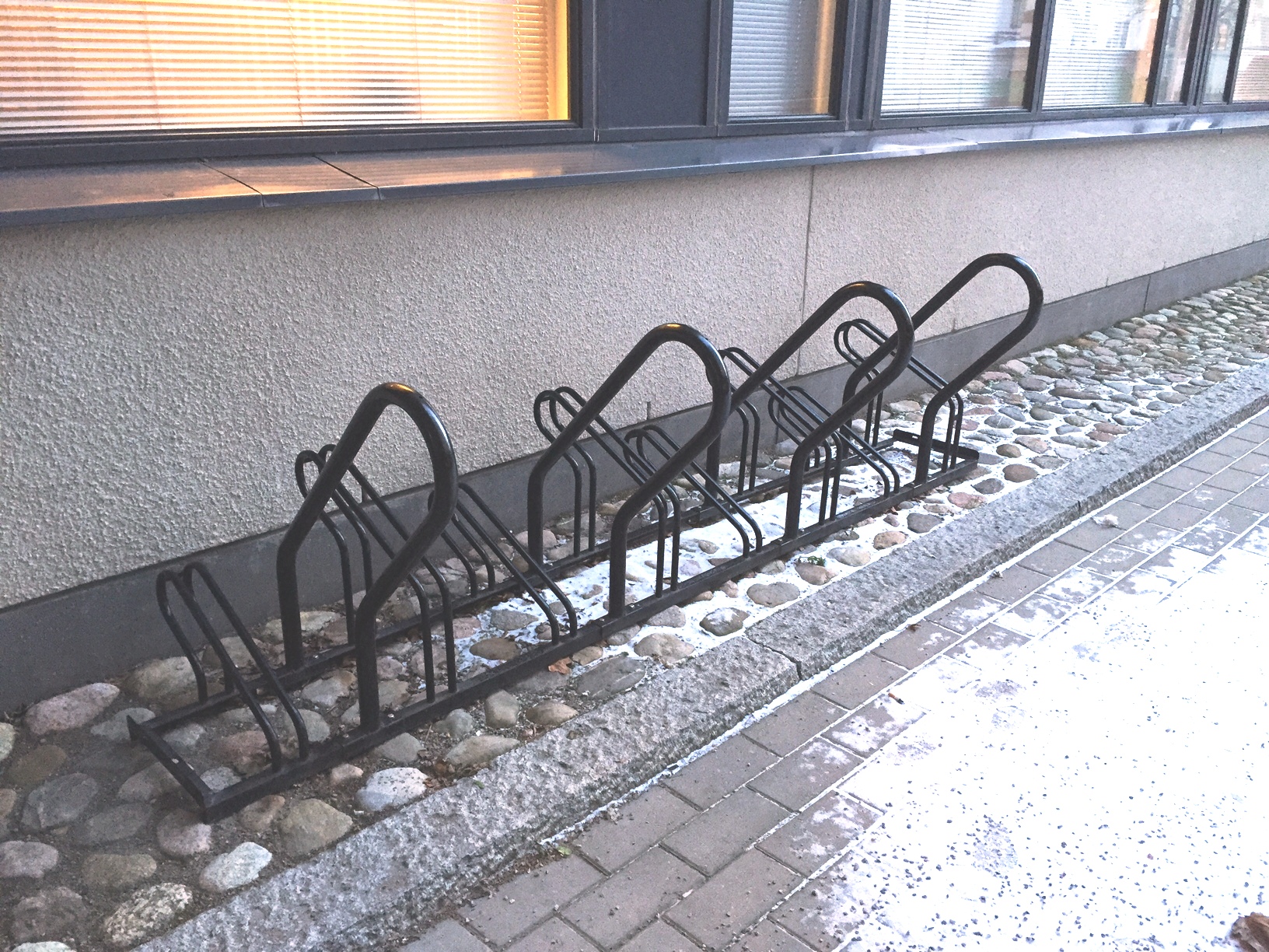 Falco A-11 pyörätelineet, Kolmiosairaala Helsinki