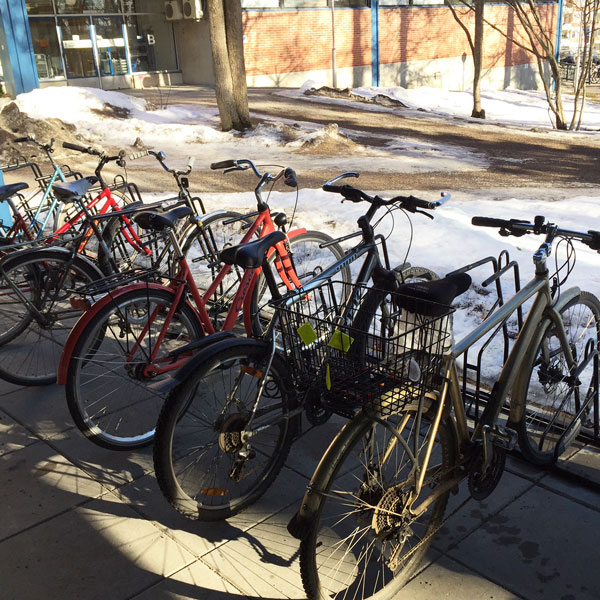 Falco Ideal pyörätelineet Jyväskylän Yliopistolle