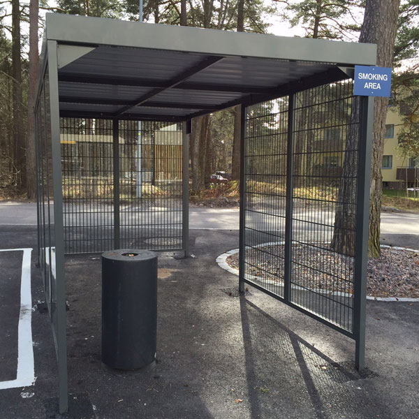 Tupakkakatos Santahaminataloon