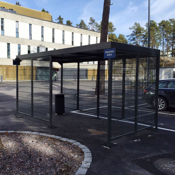 Tupakkakatos Santahaminataloon