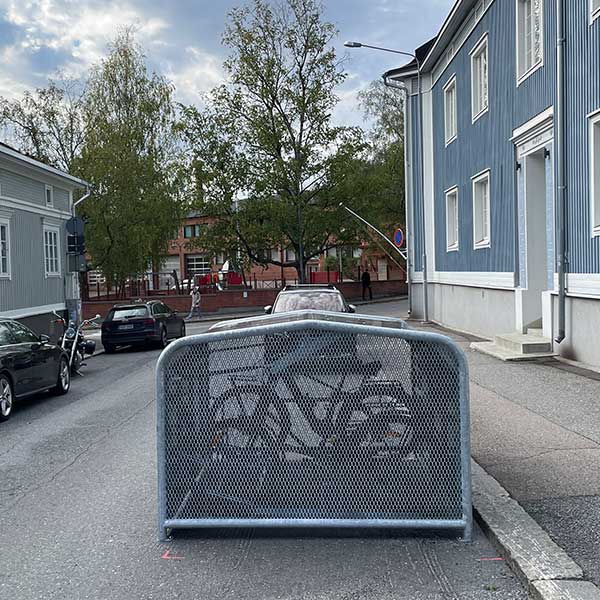Polkupyörien asukaspysäköinti kaupungin tontille