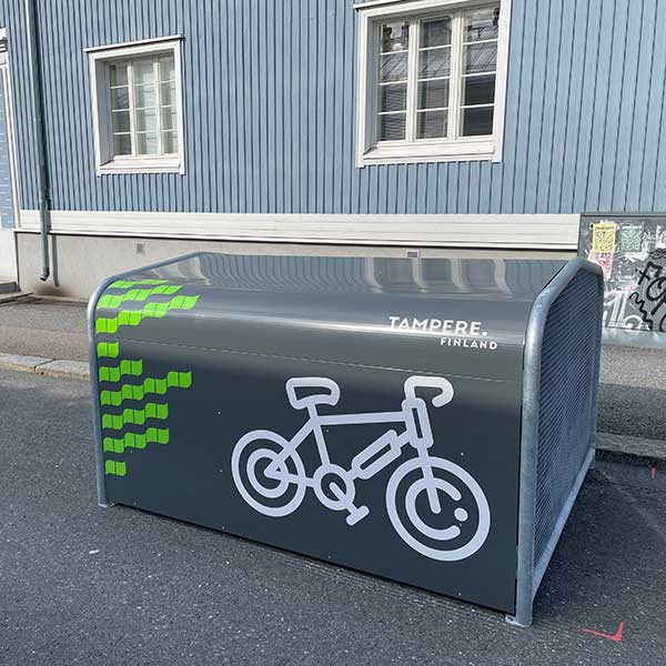 Polkupyörien asukaspysäköinti kaupungin tontille