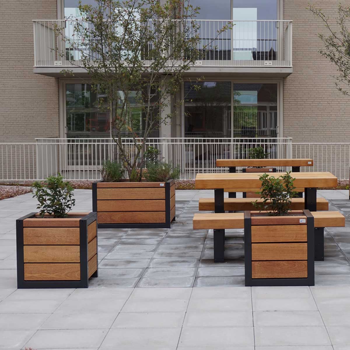 FalcoTabula istutusastiat