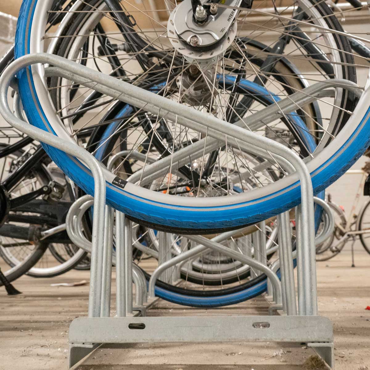 A-11 2-puolinen pyöräteline